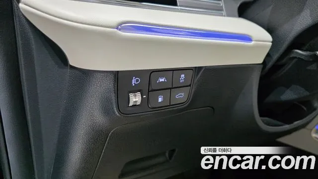 Hyundai Grandeur Grandeur (New) Hybrid — Фото автомобиля 18