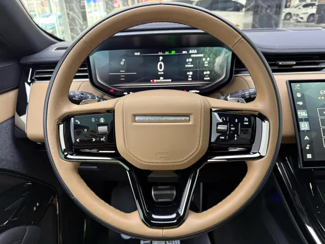 Land Rover Range Rover Sport — Фото автомобиля 15