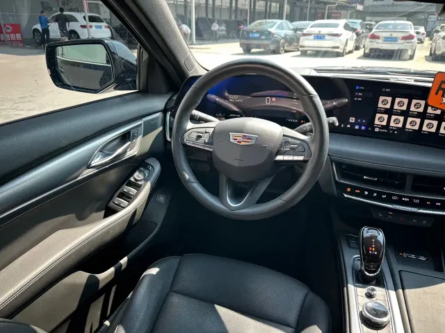 Cadillac CT5 — Фото автомобиля 13