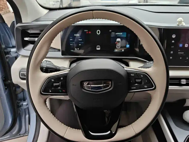 Geely ICON — Фото автомобиля 15
