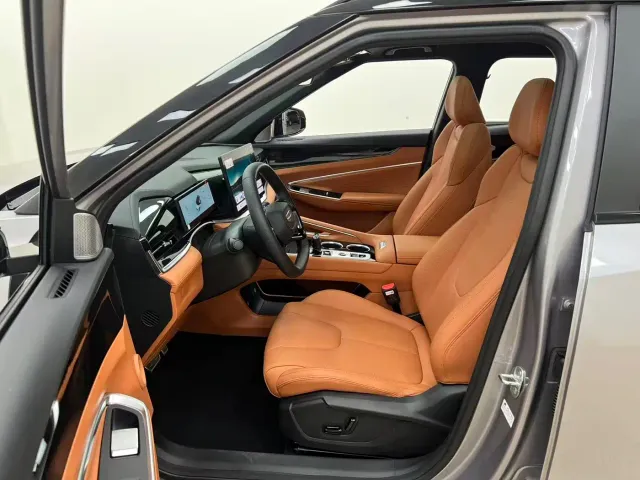 Geely Boyue — Фото автомобиля 7