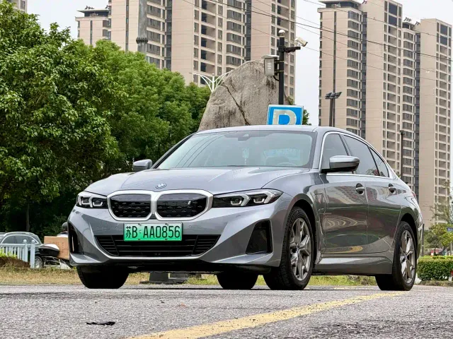 BMW i3 — Фото автомобиля 6
