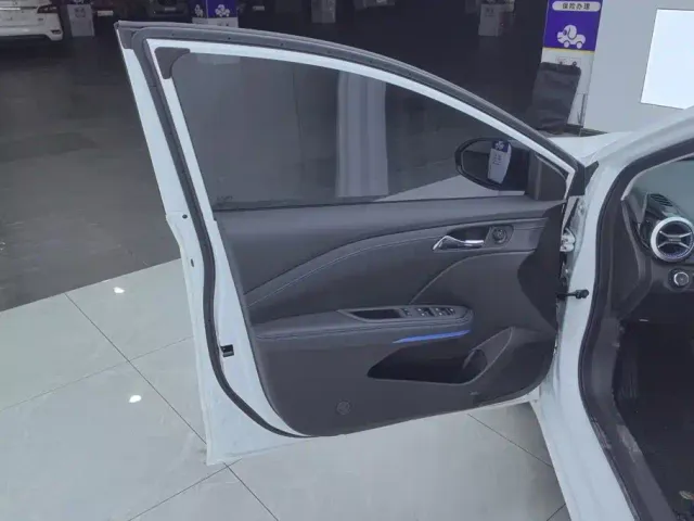 Chevrolet Monza — Фото автомобиля 7
