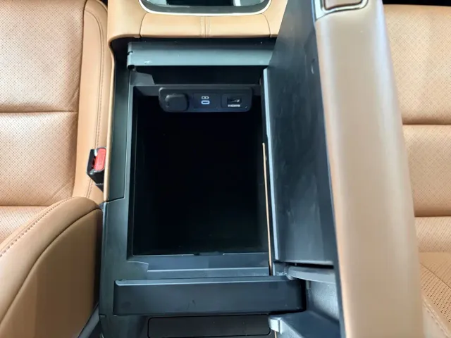 Toyota Vellfire — Фото автомобиля 17