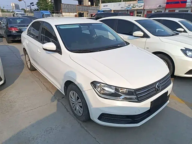 Volkswagen Santana — Фото автомобиля 3