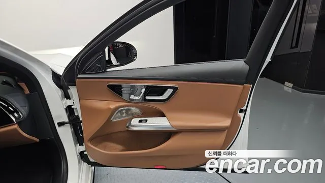 Mercedes-Benz E-Class W214 — Фото автомобиля 13