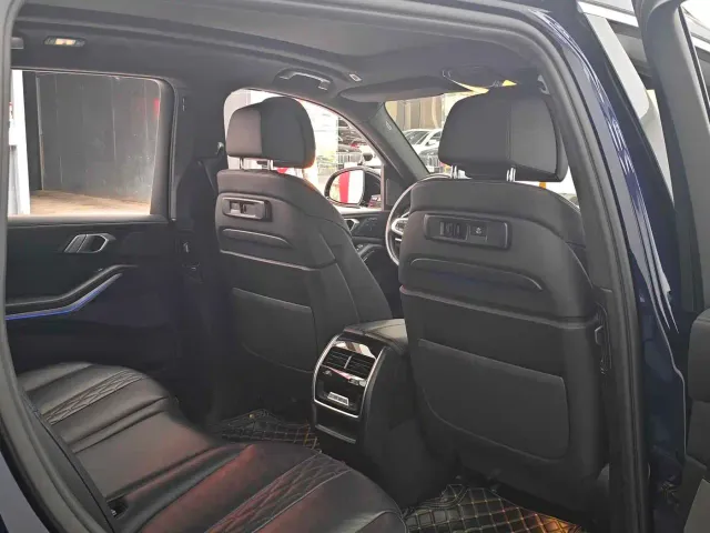 BMW X7 — Фото автомобиля 20