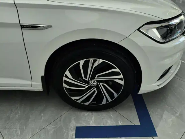 Volkswagen Sagitar — Фото автомобиля 6