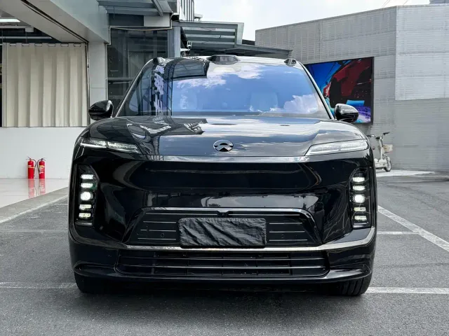NIO NIO ES9 — Фото автомобиля 3