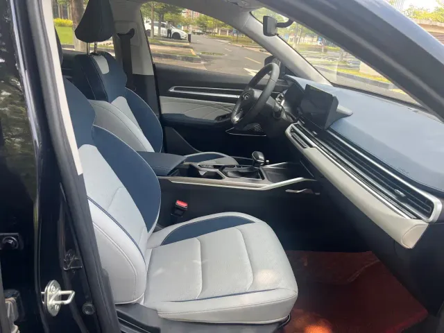 Geely Emgrand — Фото автомобиля 5