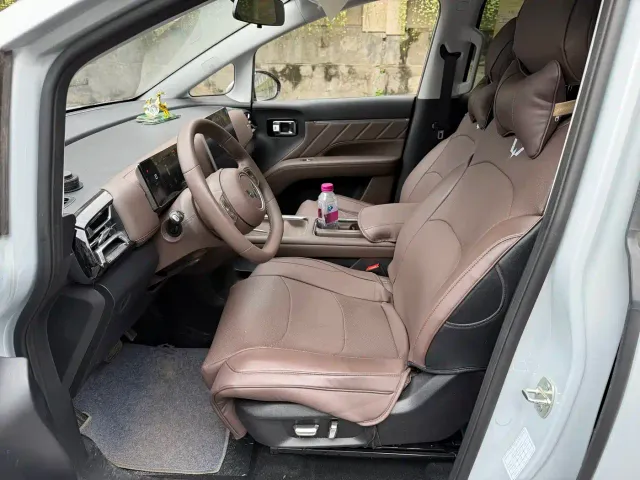 Wuling Starlight 730 — Фото автомобиля 5
