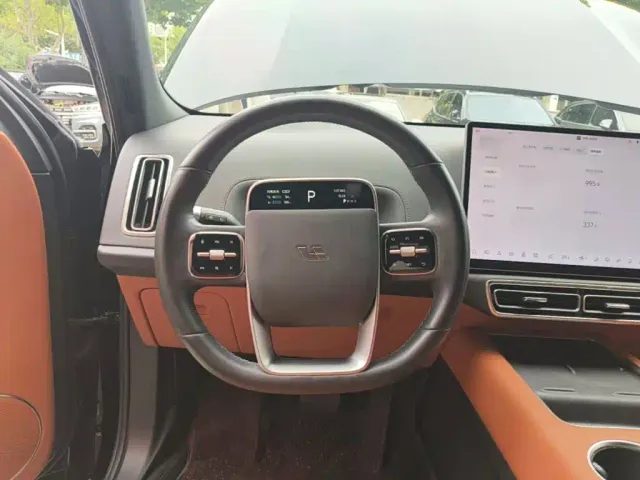 Li Auto L7 — Фото автомобиля 6