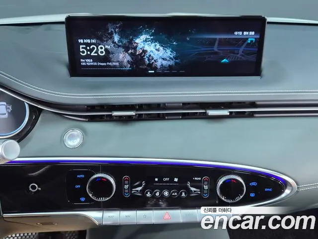 Genesis GV70 Electrified GV70 — Фото автомобиля 17