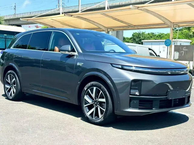 Li Auto L7 — Фото автомобиля 3