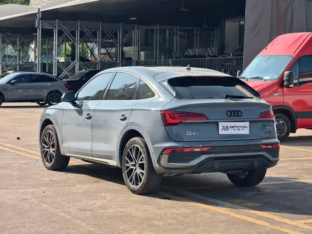 Audi Q5L — Фото автомобиля 3