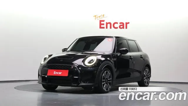 Фотография автомобиля — MINI Cooper