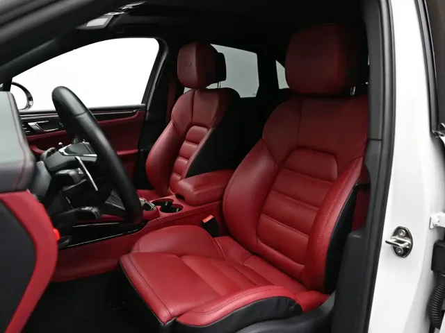 Porsche Macan — Фото автомобиля 6