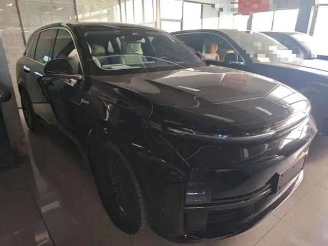Li Auto L7 — Фото автомобиля 3