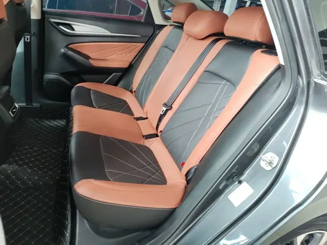 Changan Eado — Фото автомобиля 16