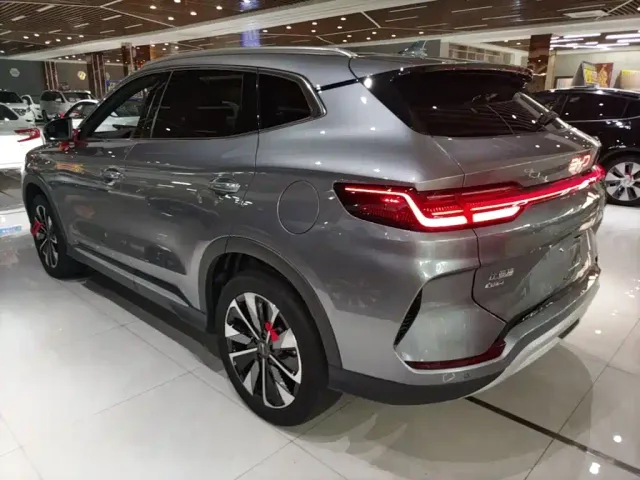 BYD Song PLUS — Фото автомобиля 4