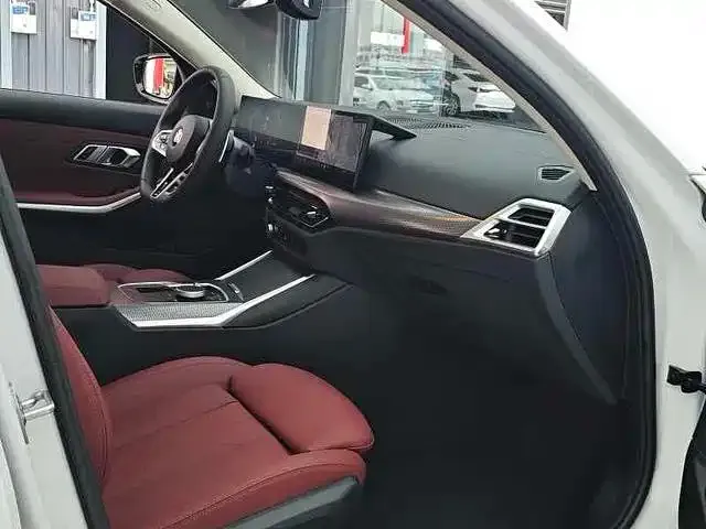 BMW 3 Series — Фото автомобиля 11