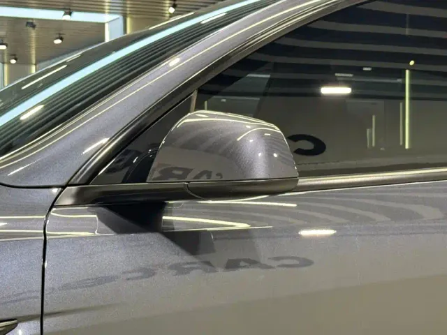 Tesla Model Y — Фото автомобиля 12