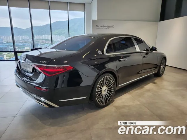 Mercedes-Benz S-Class — Фото автомобиля 4