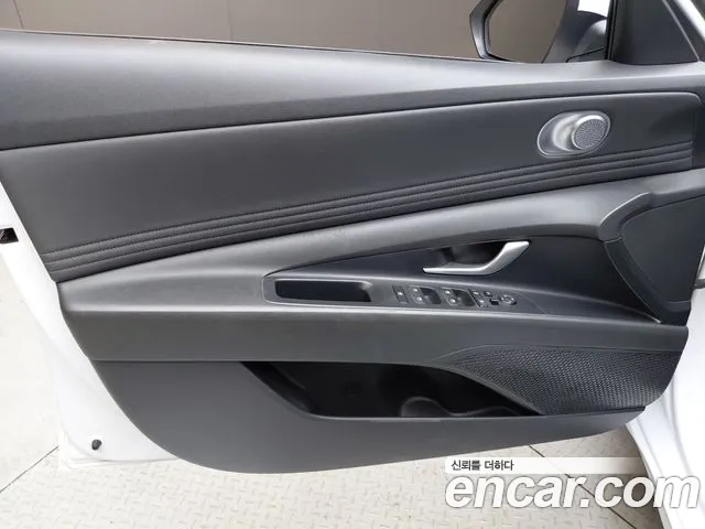 Hyundai AVANTE Avante (CN7) 1.6 LPi (Для проката) — Фото автомобиля 24