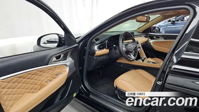 Genesis G70 — Фото автомобиля 10