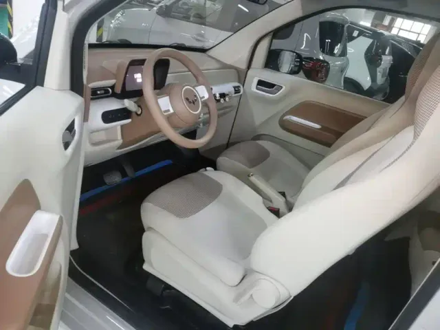 Wuling Hongguang Mini EV — Фото автомобиля 15