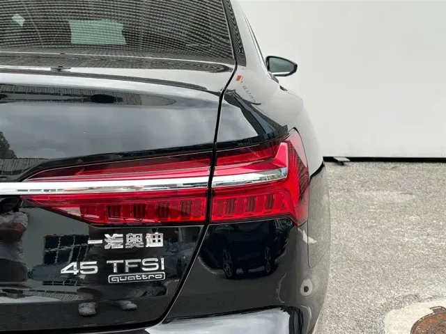 Audi A6L — Фото автомобиля 6