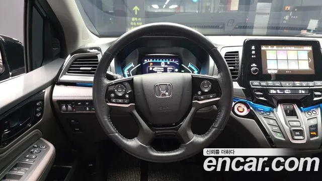 Honda Odyssey — Фото автомобиля 19