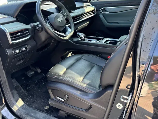 Geely Haoyue L — Фото автомобиля 4