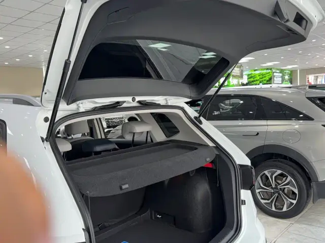 Volkswagen Tharu — Фото автомобиля 15