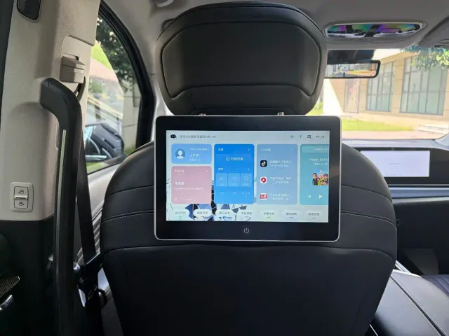 Maxus G90 — Фото автомобиля 11