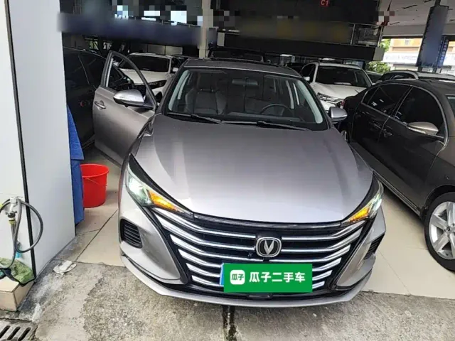 Changan Eado — Фото автомобиля 2