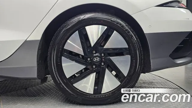 Hyundai Ioniq 6 — Фото автомобиля 6