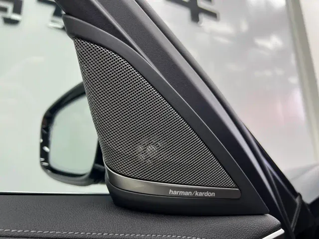 BMW 5 Series — Фото автомобиля 21