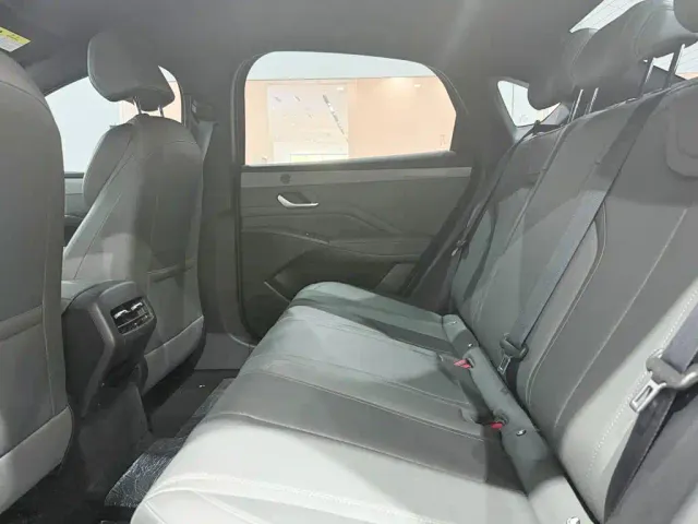 BYD Qin PLUS — Фото автомобиля 9
