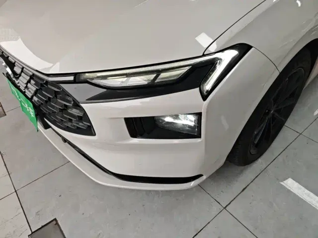 Ford Mondeo — Фото автомобиля 23