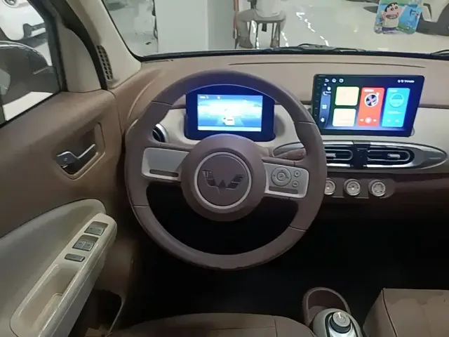 Wuling Hongguang Mini EV — Фото автомобиля 10