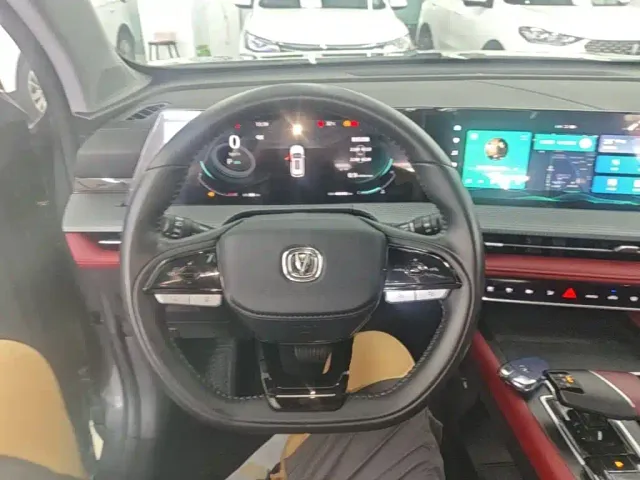 Changan CS75 Plus — Фото автомобиля 10