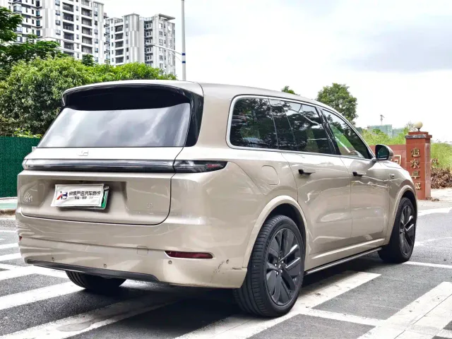 Li Auto L9 — Фото автомобиля 8
