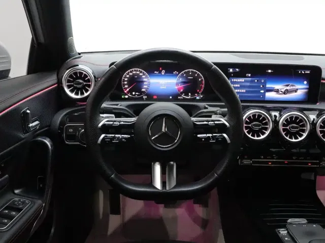 Mercedes-Benz A-Class — Фото автомобиля 16