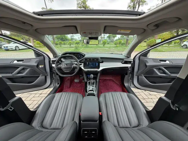 Peugeot 408 — Фото автомобиля 21
