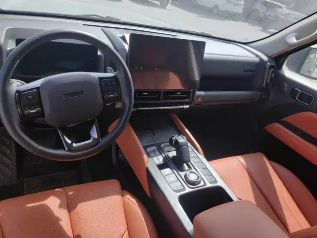 Haval H9 — Фото автомобиля 12