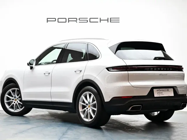 Porsche Cayenne — Фото автомобиля 15