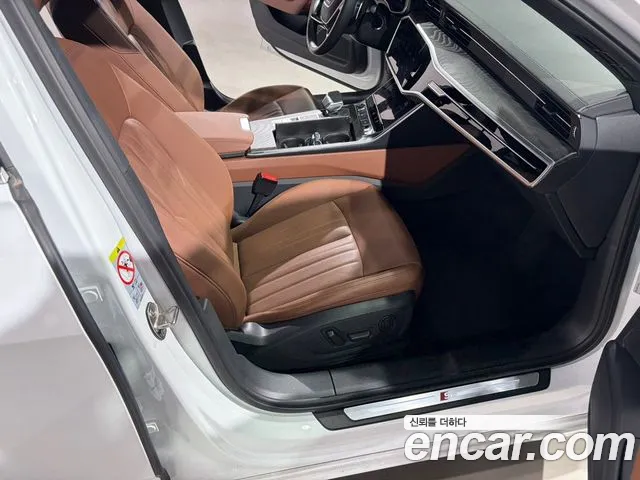 Audi A6 C8 — Фото автомобиля 12