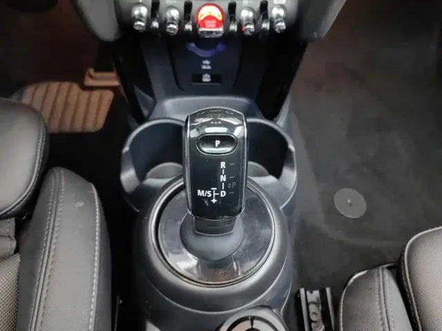 MINI MINI 2023 1.5T COOPER King's Cross Special Edition — Фото автомобиля 13