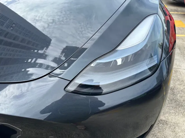 Tesla Model Y — Фото автомобиля 4